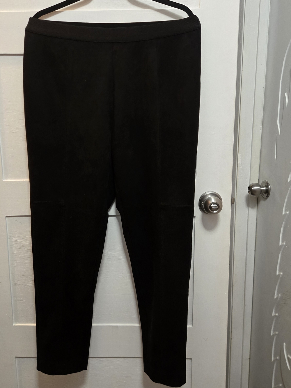 Jones New York Black Ankle-Length Ponte Pull-On Pants